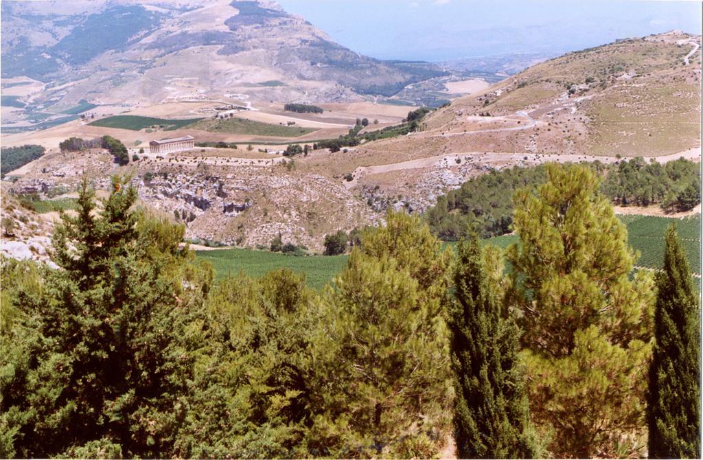 Вилла Agriturismo Tenute Pispisa Segesta Калатафими Экстерьер фото